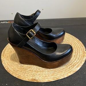 StoneRidge Vintage  Leather Wood Platform Maryjane  School Shoes Size 37